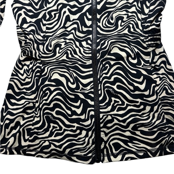 Fabletics Women’s Trinity Performance Jacket in Marbled Zebra XXS - Picture 4 of 13